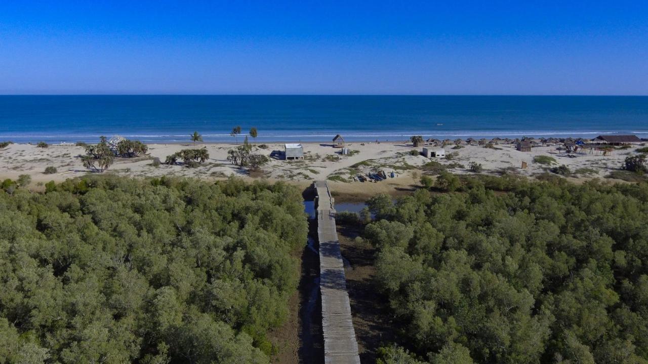 Cap Kimony Hotell Morondava Eksteriør bilde